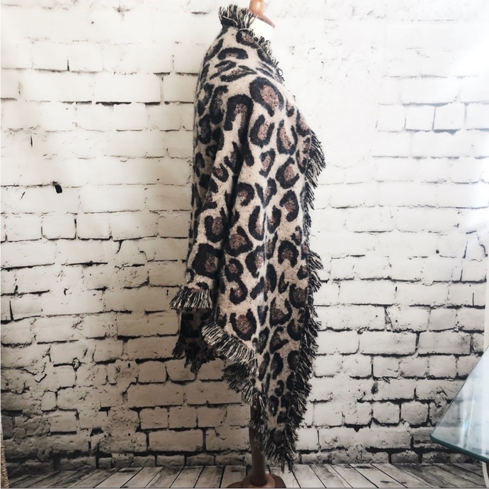 Altar’d State Leopard Scarf NWOT - Picture 2 of 7